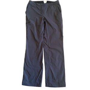 L.L. Bean Women’s Comfort Trail Pants – Size 8 Regular – Dark Gray